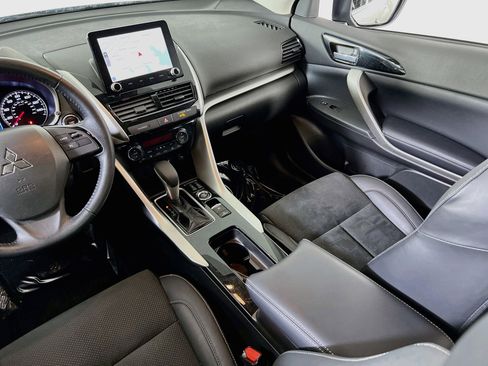 Used 2023 Mitsubishi Eclipse Cross SE image 23