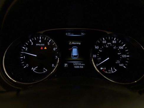 Used 2016 Nissan Rogue SL w/ SL Premium Package image 19