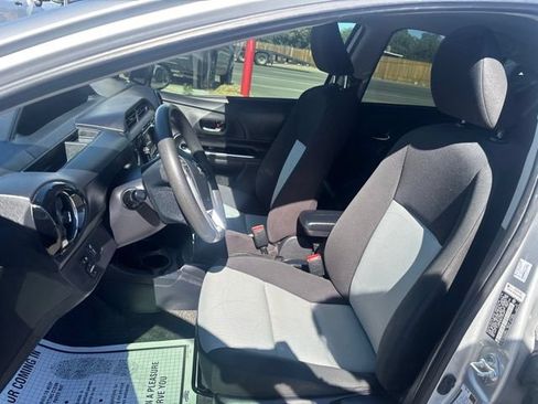 Used 2016 Toyota Prius C Two FWD image 13