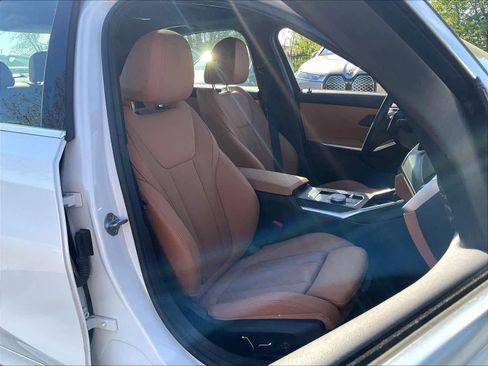 Used 2024 BMW 330i xDrive Sedan w/ Premium Package image 10