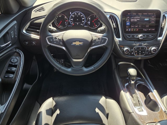 Used 2023 Chevrolet Malibu LT FWD image 16