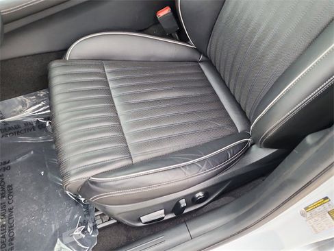 Used 2023 Genesis G70 3.3T image 13