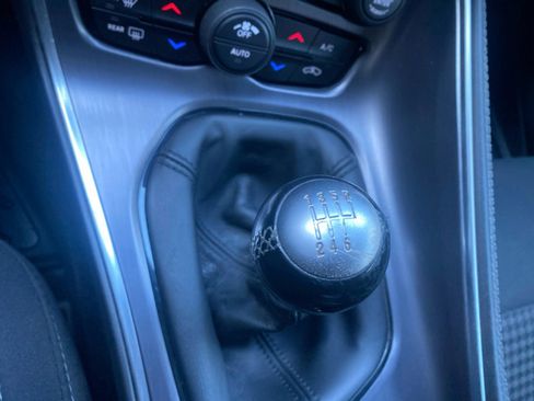 Used 2018 Dodge Challenger R/T w/ Driver Convenience Group image 20