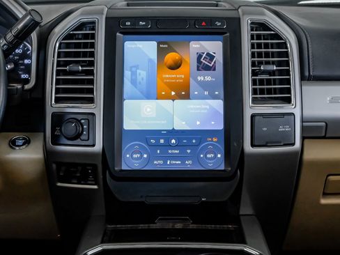 Used 2017 Ford F250 Lariat w/ Lariat Ultimate Package image 25