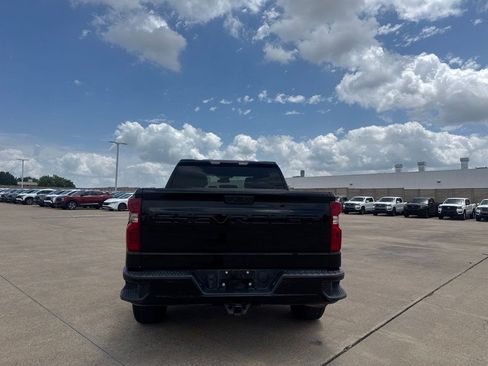 Used 2022 Chevrolet Silverado 1500 Custom RWD image 18