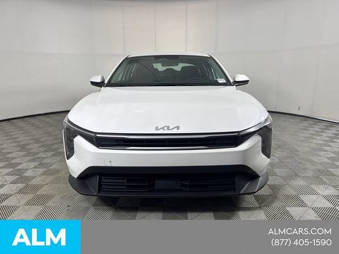 Used 2025 Kia K4 FWD image 2