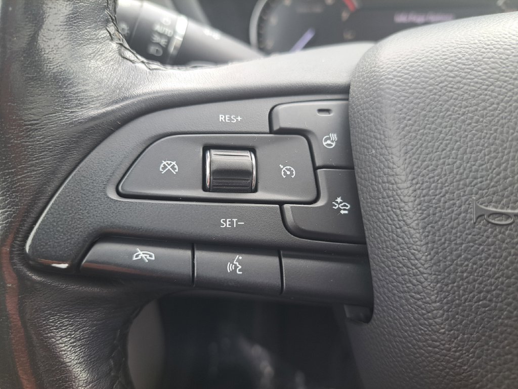 Used 2019 Cadillac XT4 Premium Luxury w/ Cold Weather Package FWD image 21