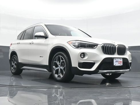 Used 2018 BMW X1 xDrive28i w/ Premium Package image 24