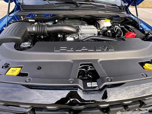 New 2026 RAM 1500 4x4 Crew Cab image 11