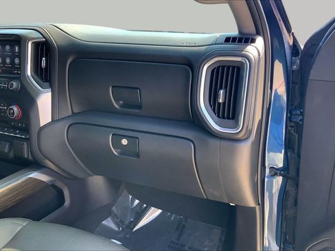 Used 2021 Chevrolet Silverado 1500 RST w/ Texas Edition Plus AWD/4WD image 19