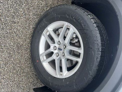 Certified 2025 Ford Explorer Active image 36