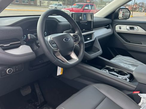 New 2026 Ford Explorer Active w/ Active Comfort Package image 12