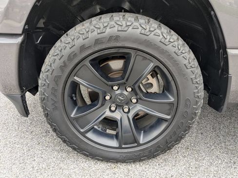 Used 2021 RAM 1500 Big Horn AWD/4WD image 21