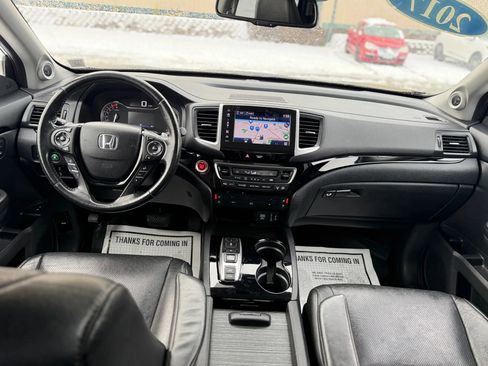 Used 2017 Honda Pilot Elite image 2