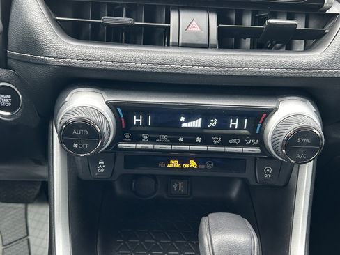 Used 2024 Toyota RAV4 XLE image 29