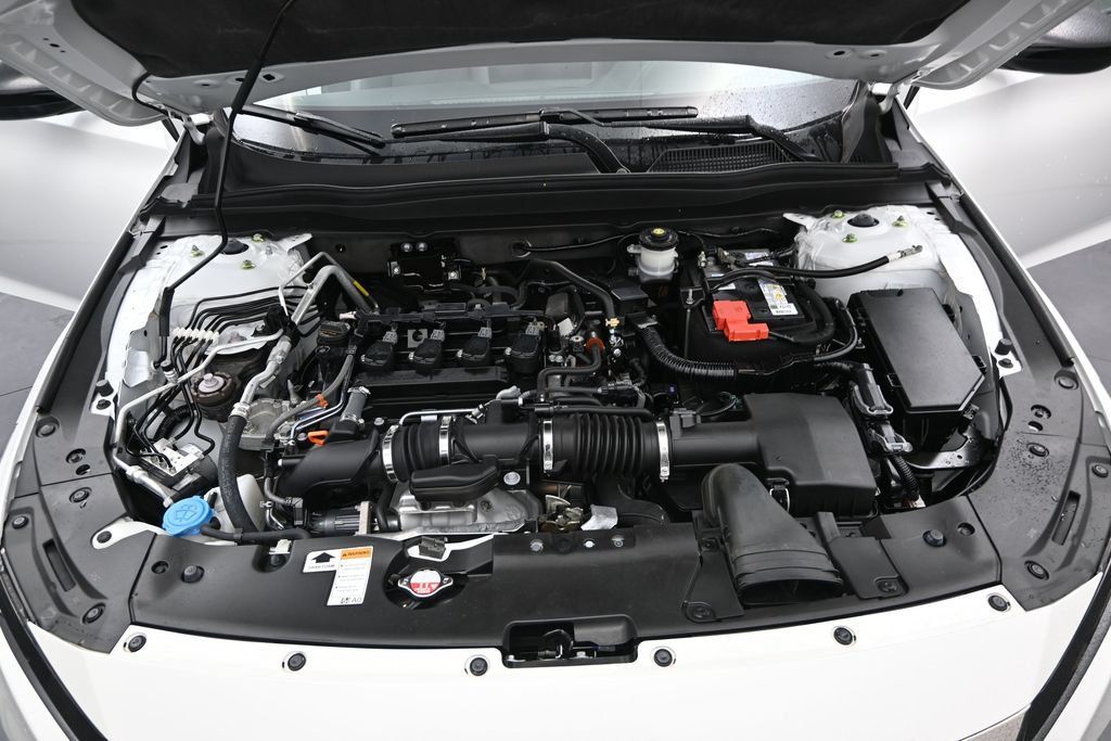 Used 2022 Honda Accord Sport image 12