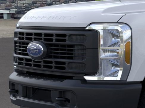 New 2026 Ford F250 XL image 17