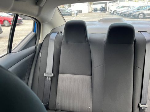 Used 2025 Nissan Sentra SV image 38