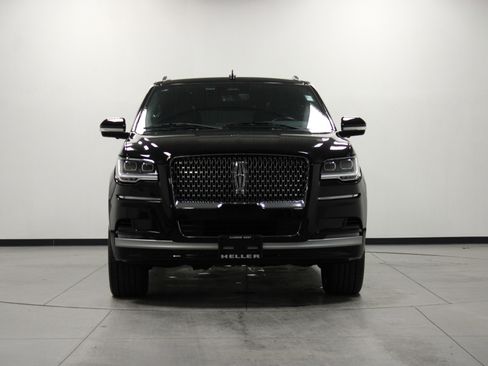 Used 2023 Lincoln Navigator L 2WD image 9