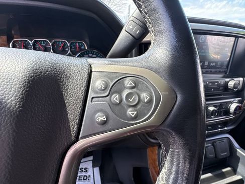 Used 2018 Chevrolet Silverado 1500 High Country image 22