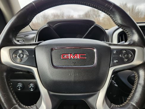 Used 2015 GMC Canyon SLE w/ SLE Convenience Package AWD/4WD image 2