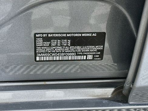 Used 2025 BMW 330i Sedan RWD image 12