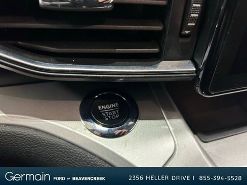 Used 2022 Ford Explorer XLT w/ Equipment Group 202A image 25