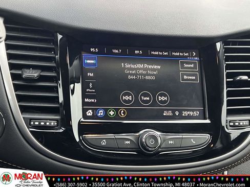 Certified 2022 Chevrolet Trax LT w/ LT Convenience Package image 19