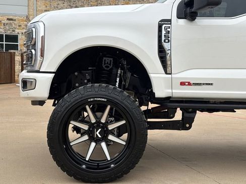 Used 2024 Ford F350 Platinum w/ Tremor Off-Road Package image 5