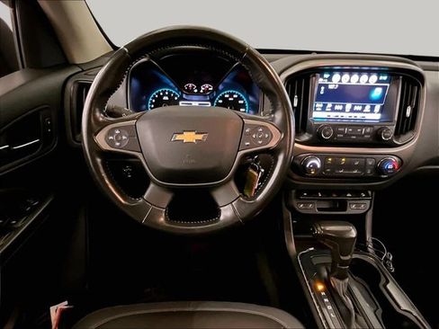 Used 2018 Chevrolet Colorado Z71 AWD/4WD image 5