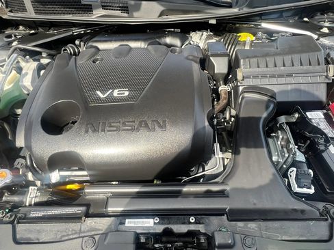 Used 2022 Nissan Maxima SV w/ Floor Mat Group FWD image 33