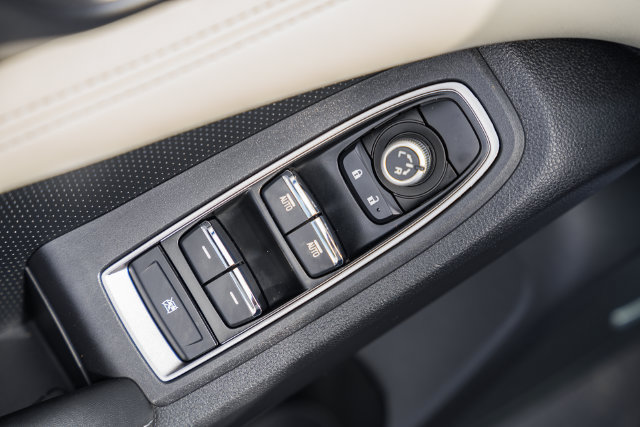 Used 2019 Subaru Ascent Limited AWD/4WD image 42