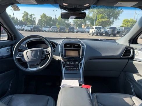 Used 2019 Lincoln Nautilus Reserve w/ Ultimate Package AWD/4WD image 2