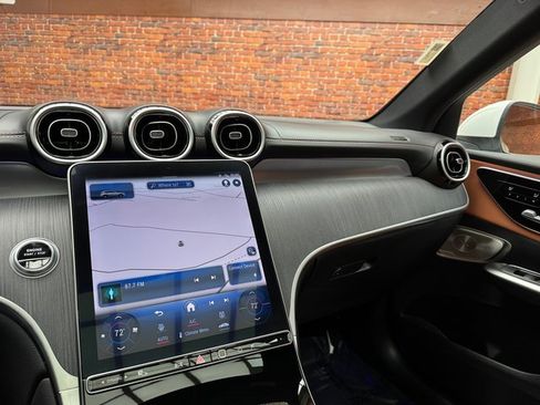 Certified 2024 Mercedes-Benz GLC 300 4MATIC image 17