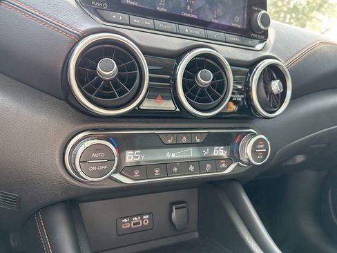 Used 2021 Nissan Sentra SR w/ SR Premium Package image 35