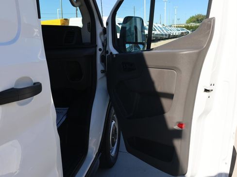 Used 2020 Ford Transit 250 Medium Roof image 13