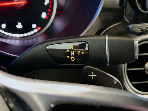 Used 2022 Mercedes-Benz GLC 300 4MATIC image 12