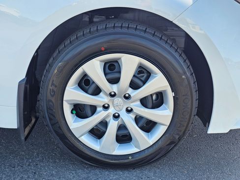 Used 2026 Toyota Corolla LE image 9