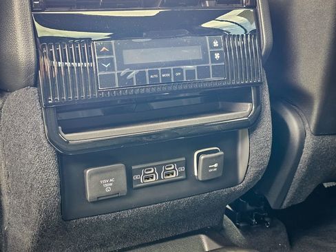 New 2026 Jeep Grand Wagoneer 4WD image 45