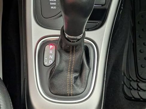 Used 2018 Jeep Compass Latitude w/ Popular Equipment Group AWD/4WD image 22