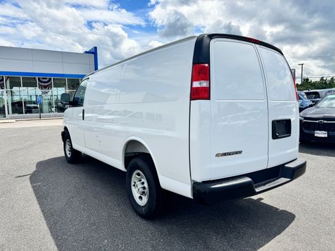 New 2026 Chevrolet Express 2500 w/ Driver Convenience Package RWD image 5