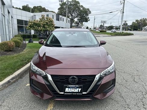 Certified 2022 Nissan Sentra SV w/ Trunk Package image 3
