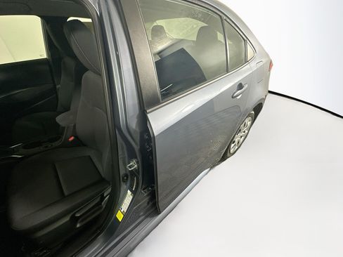 Used 2024 Toyota Corolla LE FWD image 12