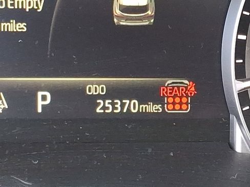 Certified 2024 Toyota Highlander XLE image 20