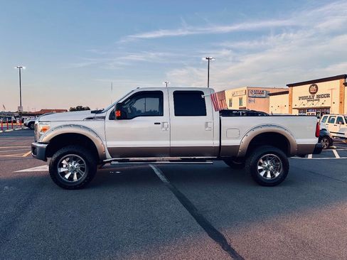 Used 2014 Ford F250 Lariat image 3