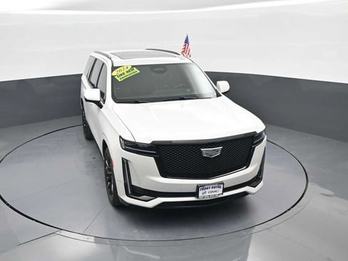 Used 2024 Cadillac Escalade Sport Platinum w/ LPO, ONYX Package AWD/4WD image 33