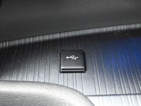 Used 2021 Toyota Sienna XSE w/ XSE Plus Package FWD image 23