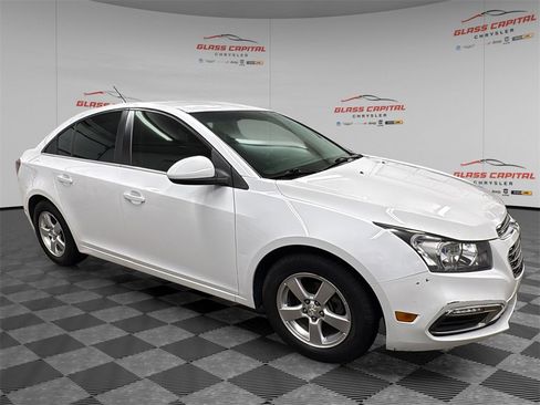Used 2016 Chevrolet Cruze LT w/ Technology Package image 1