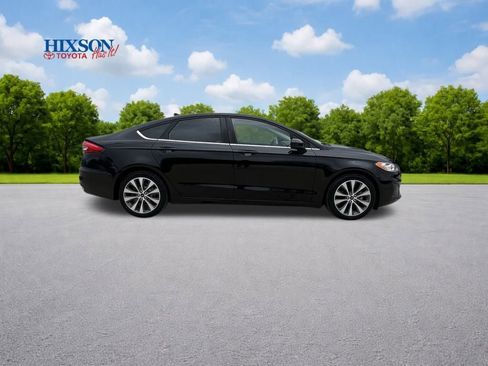 Used 2020 Ford Fusion SE image 7