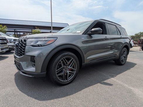 New 2026 Ford Explorer ST-Line RWD image 8